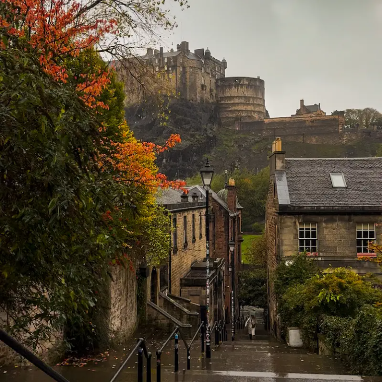 Edinburgh Castle viewed from The Vennel viewpoint